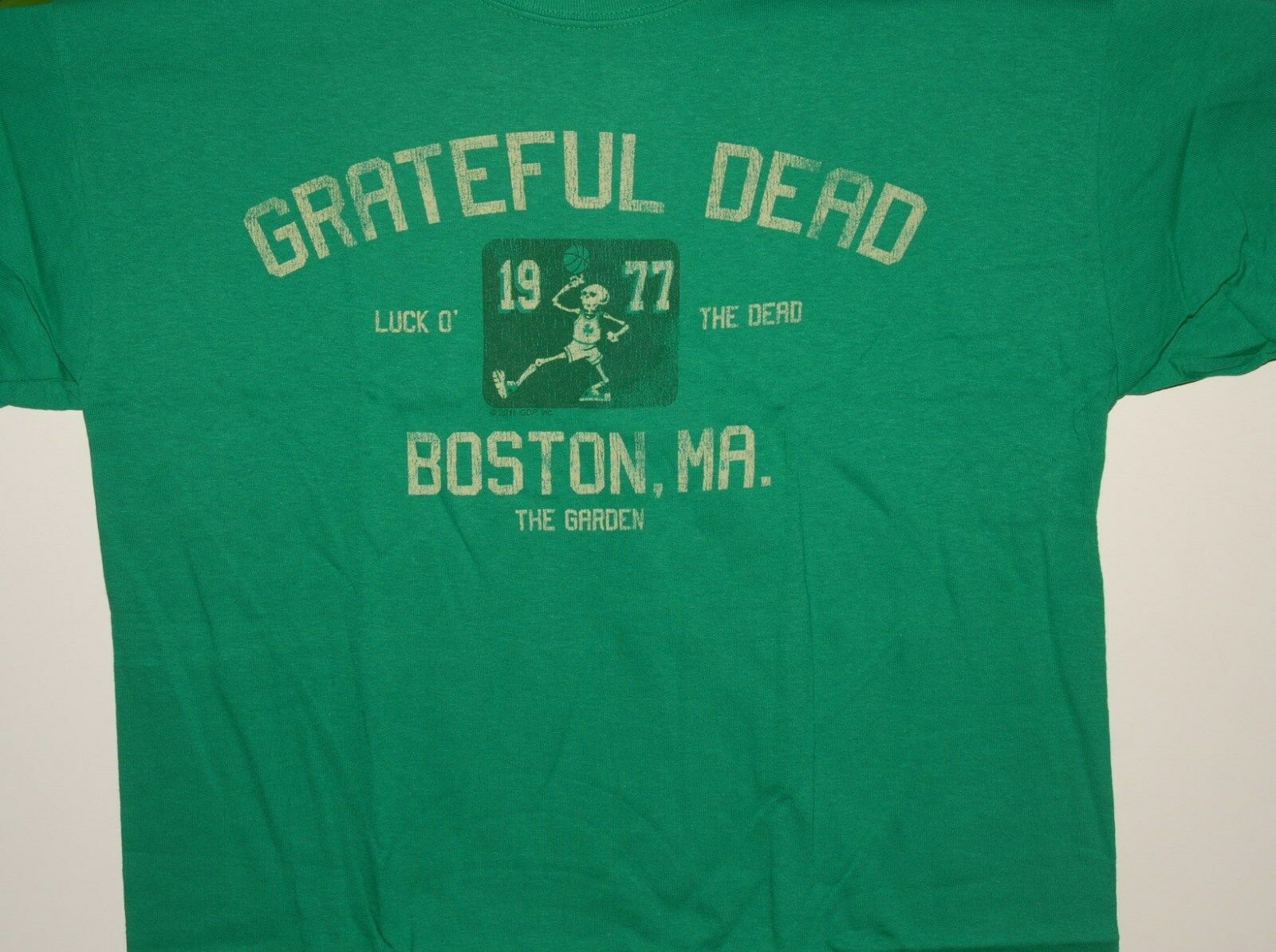 GRATEFUL DEAD "BOSTON MA 1977"  VINTAGE STYLE T-SHIRT NEW DESIGN GARCIA WEIR 