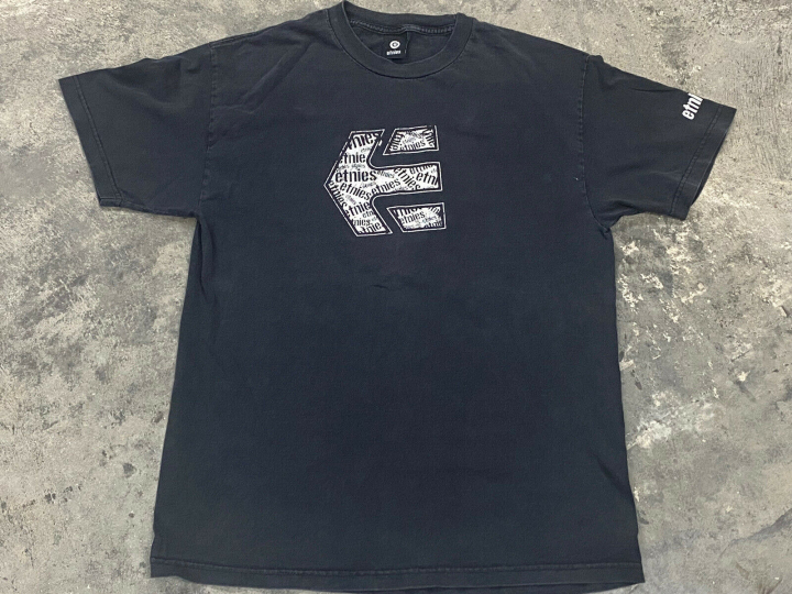 Etnies Skateboard T-shirt Faded Black Distressed Big Logo large