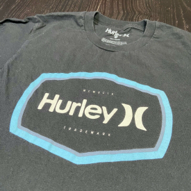 Hurley Surfing Skateboarding Brand Mens Size SMALL T-Shirt Tee California Beach