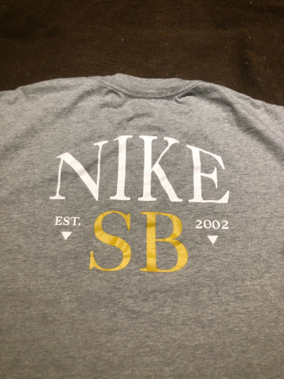 Nike Skateboarding front and back logo grey shirt size XL