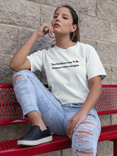Nomas Como Amigos. T-shirt Women's -SmartPrintsInk Designs