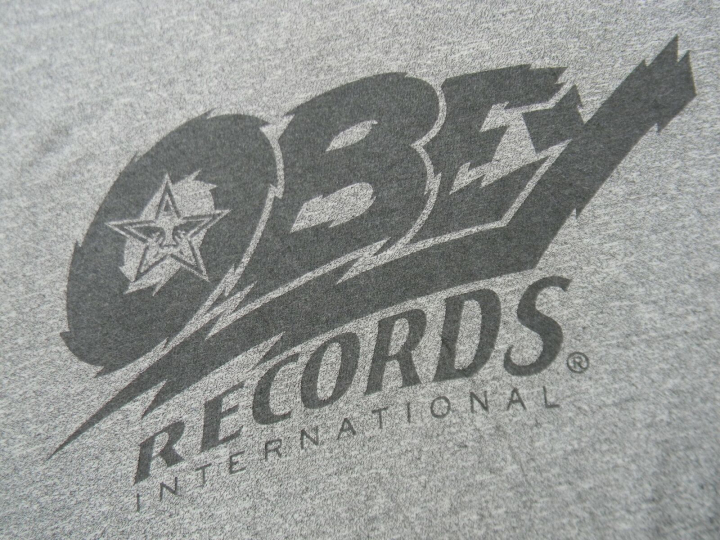 OBEY RECORDS INTERNATIONAL soft gray t shirt men's M