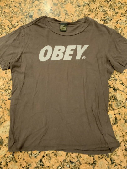 Obey Shirt S Small Vintage Streetwear Tee