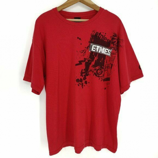 Vintage Y2K Etnies Red Skateboard Outdoor T-Shirt